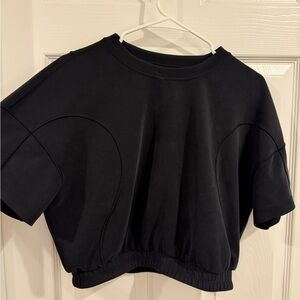 Lululemon Athletica Black Boxy Crop Sweatshirt T-Shirt